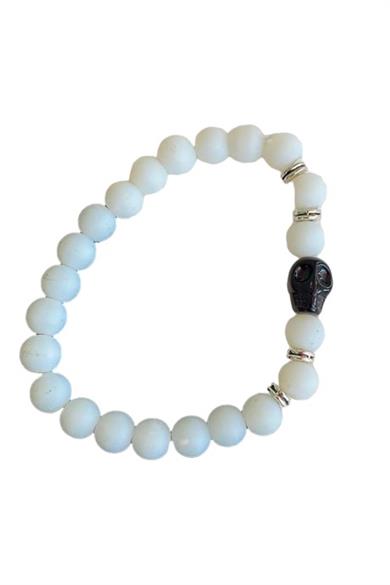 Beyaz Renk Boncuk detaylı Kuru Kafa Figürlü Erkek Bileklik