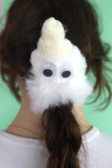 Beyaz Renk Canavar Figürlü Peluş Simit Toka