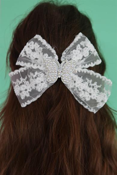 Beyaz Renk Kelebek Figürlü Dantel Kurdele Pens Toka