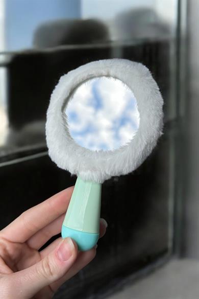 Beyaz Renk Pati Figürlü Peluş El Aynası