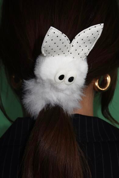 Beyaz Renk Tavşan Figürlü Peluş Simit Toka