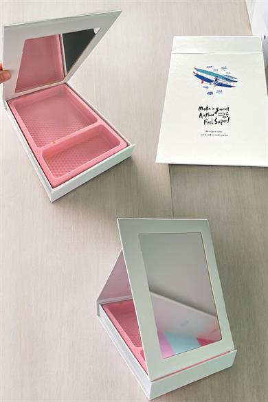 Beyaz Renk Uçurtma Figürlü Ayna Detaylı Takı Organizeri