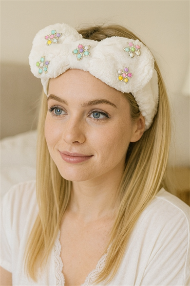 Beyaz Renk Kurdele Figürlü Çiçek Detaylı Peluş Saç Bandı