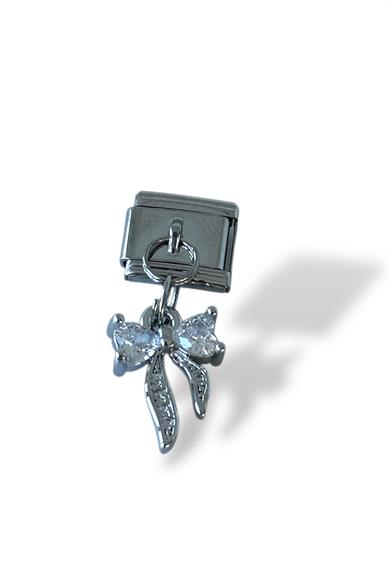 Gümüş Renk Kurdele Figürlü Taş Detaylı Çelik Nomination Charm (Tek)