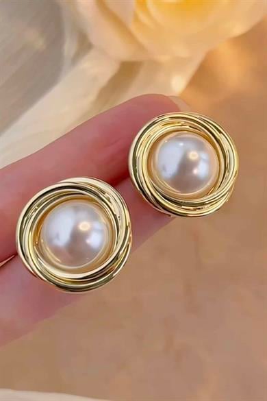 Altın Renk İnci Detaylı Küpe (Çift)