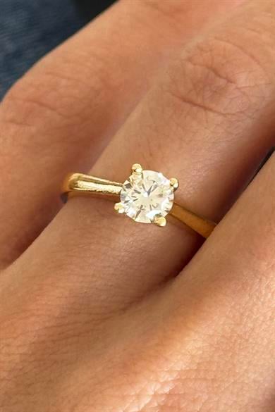 Altın Renk Tek Taş Detaylı Ayarlanabilir Yüzük