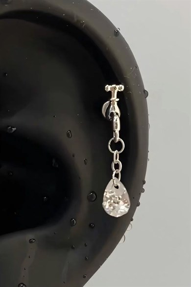 Gümüş Renk Musluk Figürlü Taşlı Cerrahi Çelik Tragus/Kıkırdak Küpe/Piercing (Tek)