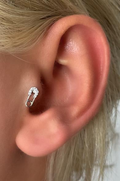 Gümüş Renk İğne Figürlü Taş Detaylı Çelik Tragus/Kıkırdak Küpe/Piercing (Tek)