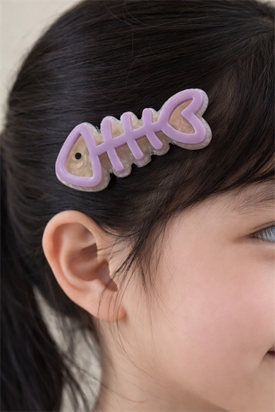 Mor Renk Kılçık Figürlü Yan Toka