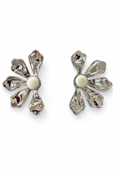 Gümüş Renk Çiçek Figürlü Küpe (Çift)