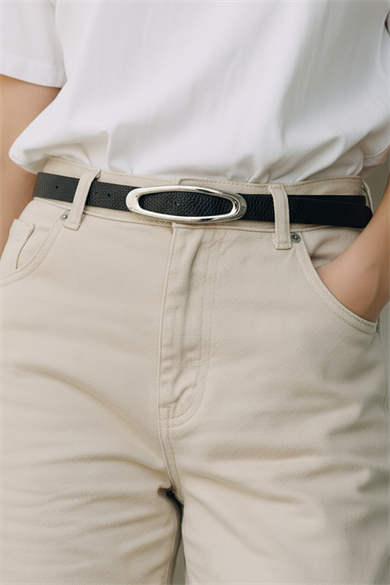 Gümüş Renk Deri Detaylı Kadın Kemer