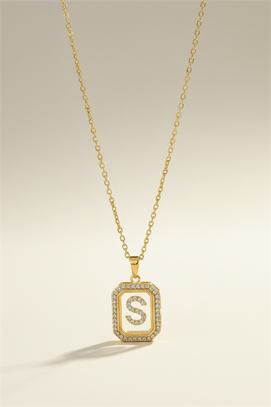 Altın Renk S Harf Taş Detaylı Çelik Kolye