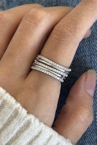 Gümüş Renk Taş Detaylı Ayarlanabilir Çelik Yüzük