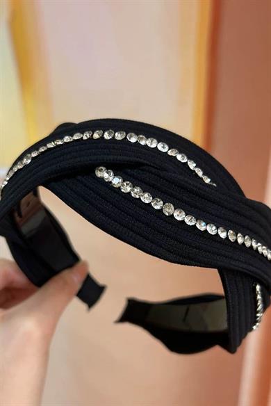 Siyah Renk Taş Detaylı Taç