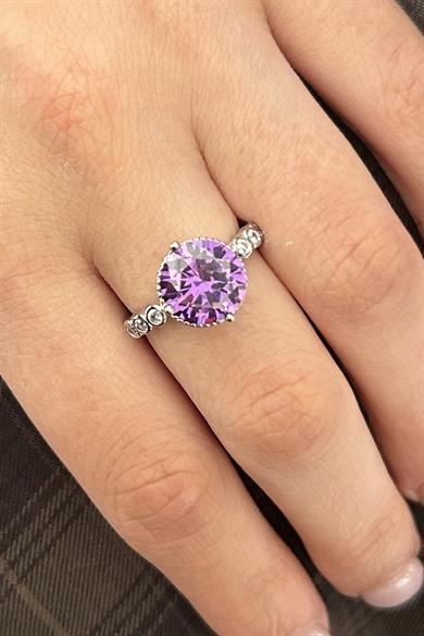 Gümüş Renk Mor Taş Detaylı Ayarlanabilir Çelik Yüzük