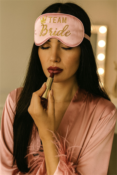Pembe Renk Team Bride Yazılı Saten Uyku Bandı