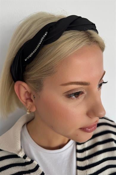 Siyah Renk Taş Detaylı Taç