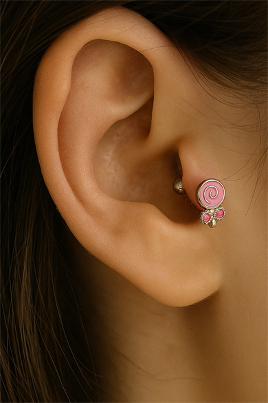 Gümüş Renk Şeker Figürlü Cerrahi Çelik Tragus/Kıkırdak Küpe/Piercing (Tek)