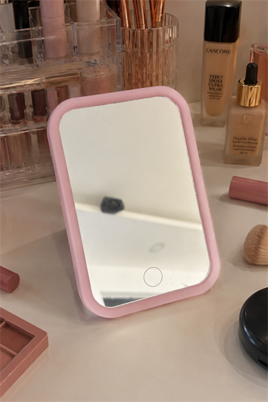 Pembe Renk Işıklı Masa Aynası