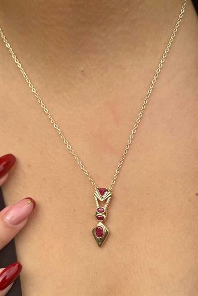 Altın Renk Taş Detaylı Altın Kaplama VİP Kolye