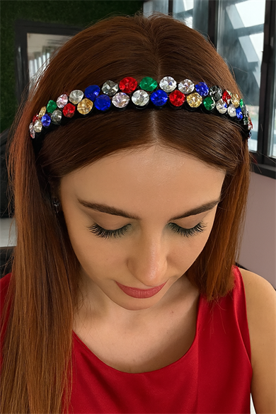 Karışık Renk Taş Detaylı Tasarım Taç