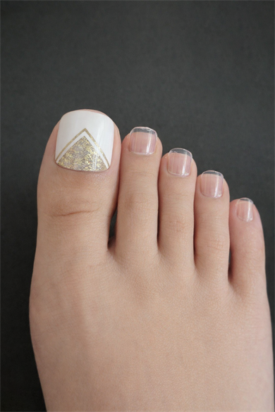 24 Adet Şeffaf Ayak Takma Tırnak (Yapıştırıcılı)