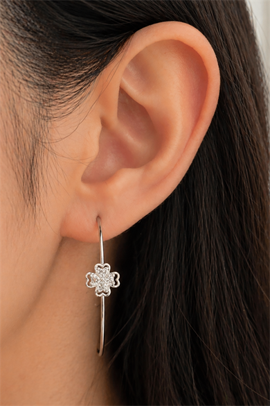 Gümüş Renk Çiçek Figürlü Taş Detaylı 14K Altın Kaplama Halka Küpe (Çift)