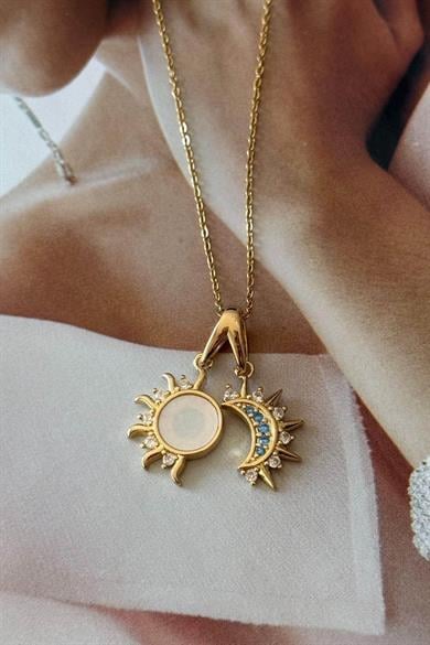 Altın Renk Ay Ve Güneş Figürlü Çelik Kolye