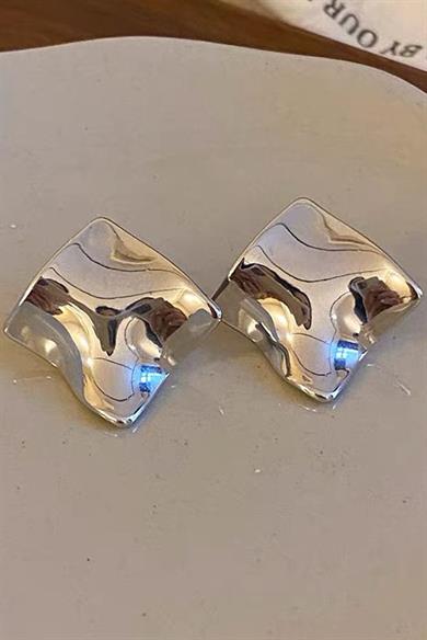 Gümüş Renk Çelik Küpe (Çift)