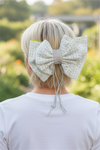 Beyaz Ve Yeşil Renk Kurdele Figürlü Taş Detaylı Otomat Toka