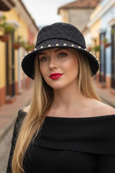Siyah Renk İnci Detaylı Kot Tasarım Şapka