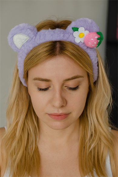 Lila Renk Çiçek Ve Çilek Figürlü Kulak Detaylı Peluş Saç Bandı