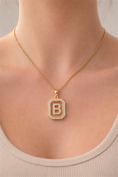 Altın Renk B Harf Taş Detaylı Çelik Kolye