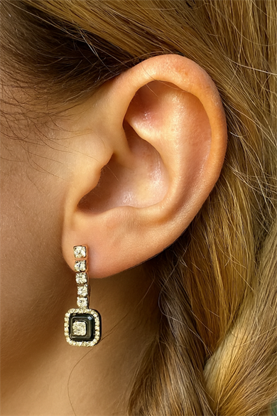 Altın Renk Taş Detaylı Çelik Küpe (Çift)