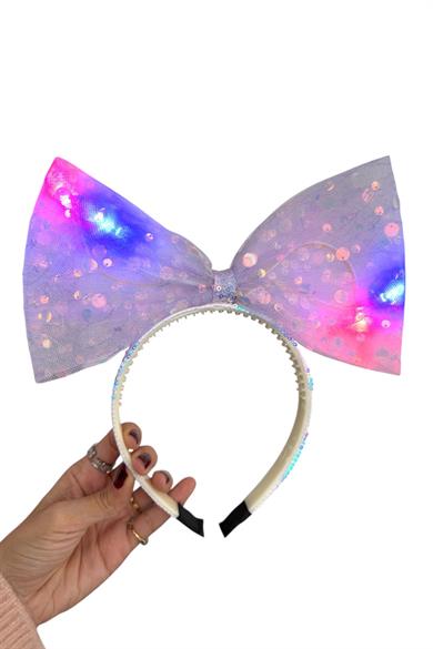 Lila Renk Pullu Kurdele Figürlü Işıklı Taç