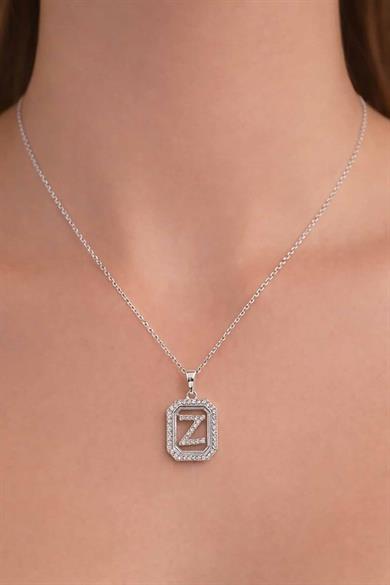 Gümüş Renk Z Harf Taş Detaylı Çelik Kolye