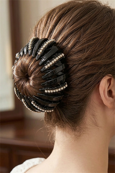 Siyah Renk Taş Detaylı Topuz Tokası