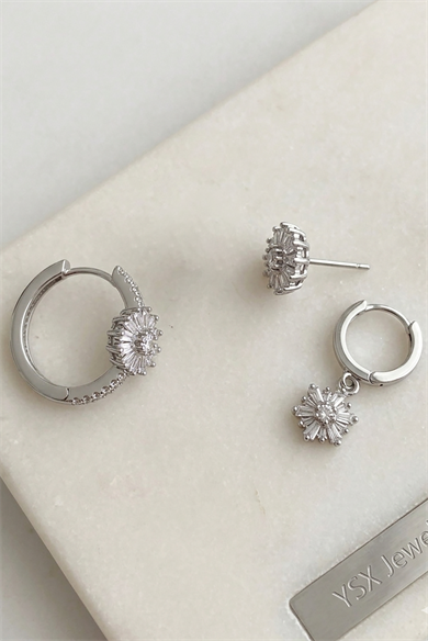 Gümüş Renk Taş Detaylı 3lü YSX Küpe Set