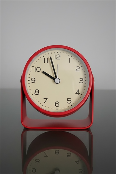 Kırmızı Renk Mini Dekoratif Alarmlı Yuvarlak Masa Saati