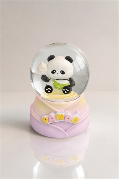 Mor Renk Panda Figürlü Işıklı Küçük  Kar Küresi