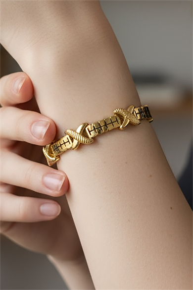 Altın Renk Çarpı Figürlü Çelik Kelepçe Bileklik