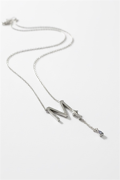 Gümüş  Renk M Harfli Taş Detaylı Çelik Kolye