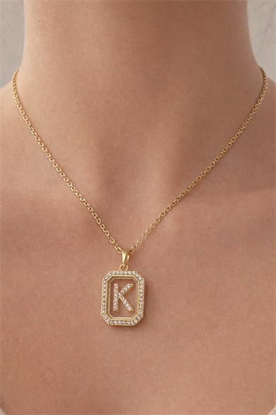 Altın Renk K Harf Taş Detaylı Çelik Kolye