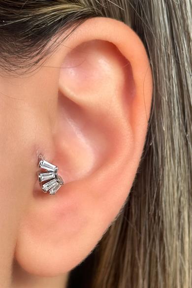 Gümüş Renk Taş Detaylı Çelik Halka Tragus/Kıkırdak Küpe/Piercing (Tek)