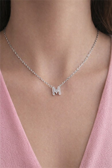 Gümüş Renk Taş Detaylı M Harfli Mini Çelik Kolye