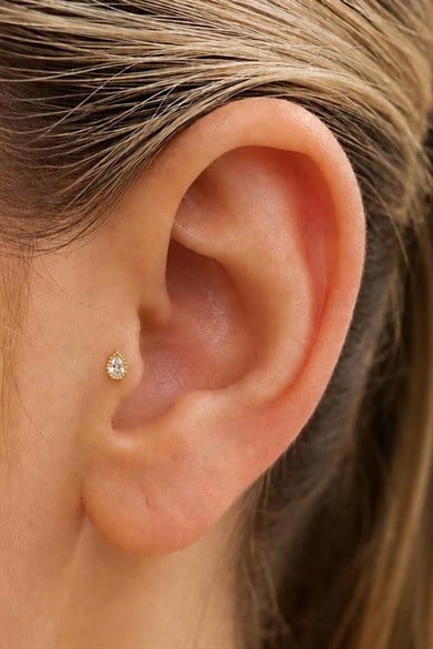 Altın Renk Taşlı Küçük Boy Cerrahi Çelik Tragus/Kıkırdak Küpe/Piercing (Tek)
