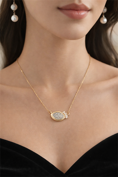 Altın Renk Taş Detaylı Çelik Kolye