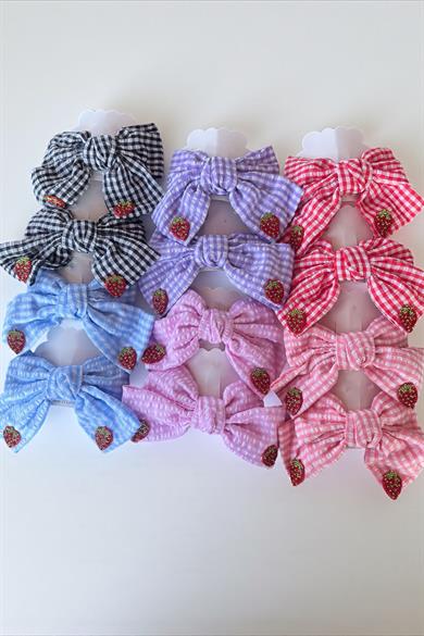 12li Karışık Renk Çilek Figürlü Otomat Toka Set