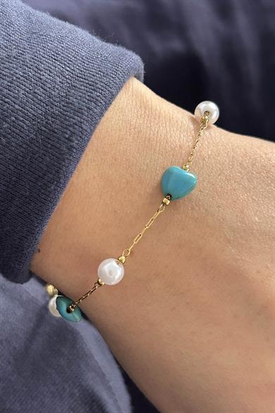 Altın Renk Kalp Figürlü İnci Detaylı Çelik Bileklik