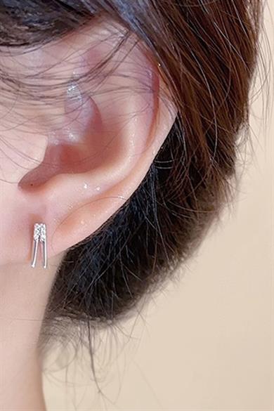 Gümüş Renk Taş Detaylı YSX Küpe (Çift)